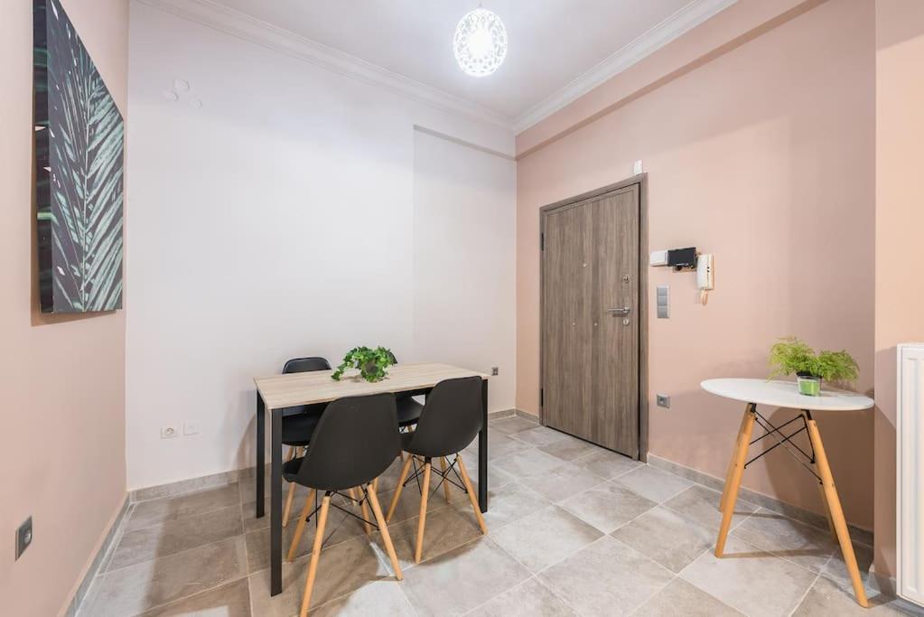 Rest Sleep Repeat By Museum-2 Apartment Athens Luaran gambar